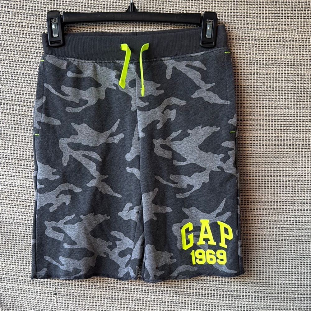 GAP Gray Athletic Shorts with Modern Camo Design
